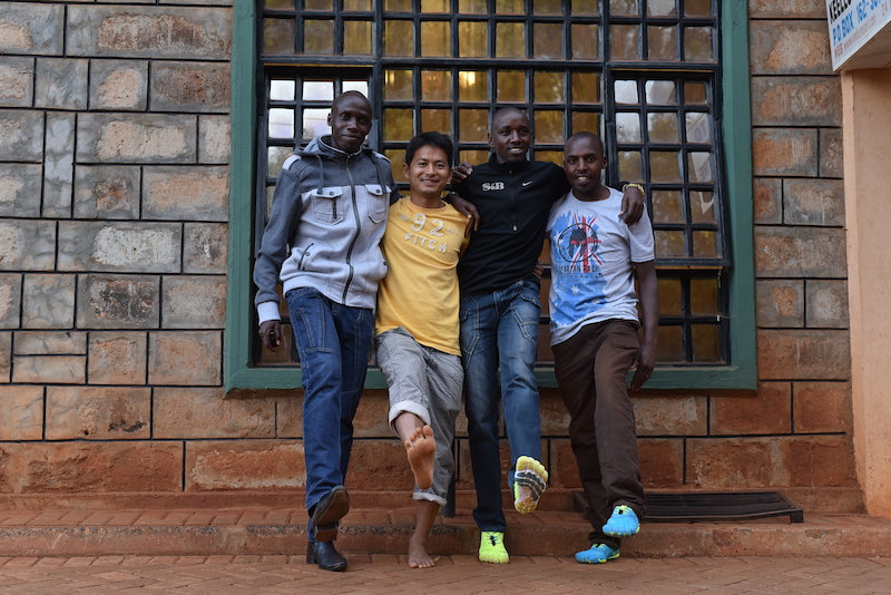 Running With Kenyans Day 1 イテン村に到着